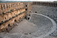 Le théâtre romain d'Aspendos et son mur de scène